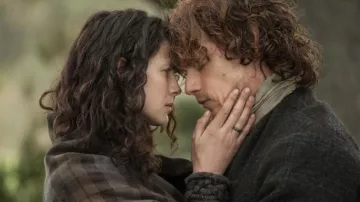 Les mitaines (réplique officielle) de Claire Fraser (Caitriona Balfe) dans Outlander S02E13