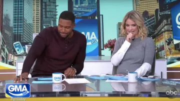 Veronica Beard Roscoe Chandail porté par Sara Haines sur Good Morning America