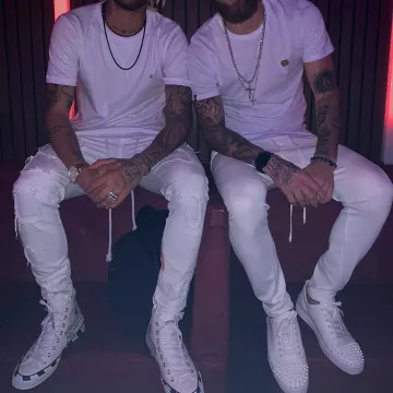 Sneakers Converse Chuck 70 Hi "off white", worn by Neymar on the account instagram @neymarjr