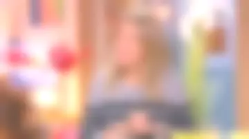 The gray sweater striped Agathe Lecaron in The house of the mother of 09/01/2019