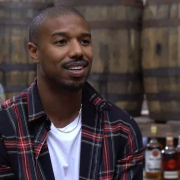 The plaid shirt worn by Michael B. Jordan on his account Instagram @Michaelbjordan