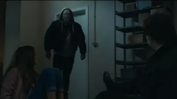 Chaqueta bomber usada por Tommy (Bert Haelvoet) en De Dag S01E02