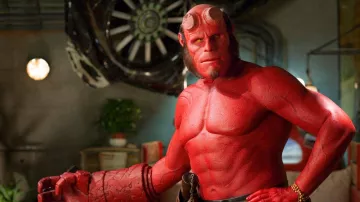 The complete costume of Hellboy (Ron Perlman) in Hellboy