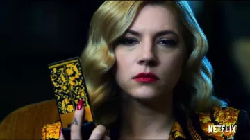 The blazer baroque Katheryn Winnick in Polar