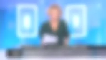 Traje pantalón de Caroline Roux en C dans l'air del 20/11/2018 (disponible en color negro)