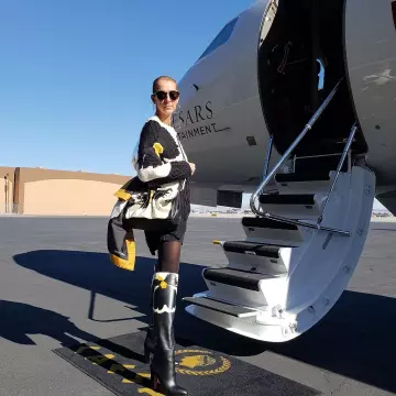 Le foulard imprimé fleurs Valentino de Céline dion sur son compte Instagram