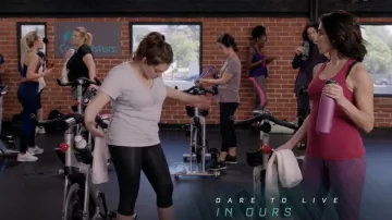 Lululemon Exécuter Inspirer des Cultures II legging porté par Valence Perez (Gabrielle Ruiz) dans Crazy Ex-petite Amie S04E09