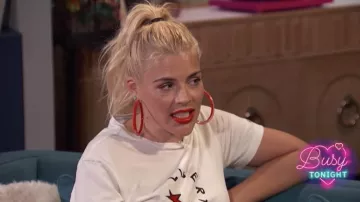 Bella Freud Liberty Star Camiseta usada por Busy Philipps en Busy Tonight 14 de enero de 2019