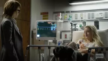 Paige Cassandra Graphic Tee worn by Terra Newell (Julia Garner) in Dirty John S01E08