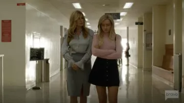 Madewell Denim Stretch Droite Minijupe de Terra Newell (Julia Garner) dans de Sales Jean-S01E08