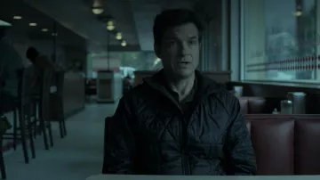 Le blouson matelassé porté par Martin 'Marty' Byrde (Jason Bateman) dans Ozark S02E08