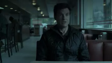 Le blouson matelassé porté par Martin 'Marty' Byrde (Jason Bateman) dans Ozark S02E08