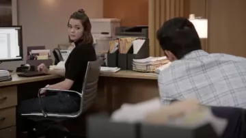 La théorie de Jodi B Pull en Cachemire porté par Callie Adams Foster (Maia Mitchell) en Bonne Difficulté S01E02