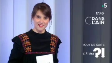 The top embroidery of Melanie Taravant in C to tell the 17/01/2019