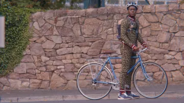 Eric's (Ncuti Gatwa) leopard two-piece by ASOS as seen in Sex Education S01E08