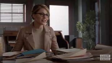 La chaqueta de cuero Balfern de AllSaints de Kara Danvers (Melissa Benoist) en Supergirl S04E10