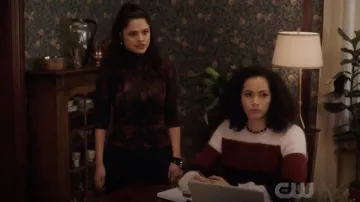 The sweater colorblock Club Monaco, Macy Vaughn (Madeleine Mantock) in Charmed S01E10