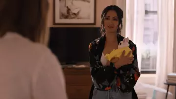 Johanna Ortiz Kimono Long Iman worn by Marianne (Jae Suh Park) in Friends from College S02E08