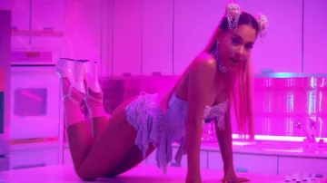 ariana 7 rings outfit
