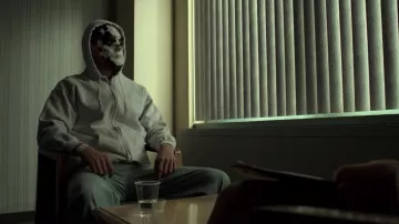 Jacket sweatshirt full zip white worn by Billy Russo (Ben Barnes) in Marvel's The Punisher S02E02