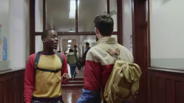 The backpack vintage worn by Otis (Asa Butterfield) in Sex Education S01E04