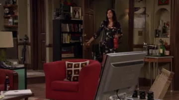 The red armchair in the living room of Marshall and Lilly in How I Met Your Mother S04E02