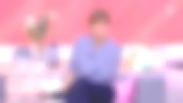 La chemise en lin Levi's de Faustine Bollaert dans Ça commence aujourd'hui