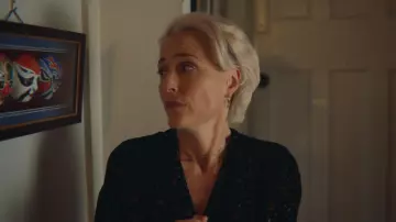 Les masques chinois dans la maison de Otis (Asa Butterfield) dans Sex Education S01E06