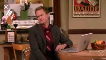 The poster vintage Pianos Daudé in the apartment of Ted Mosby (Josh Radnor) in How I Met Your Mother