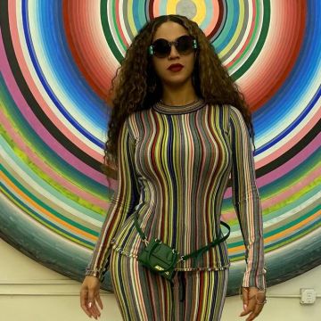 Le mini-sac vert Jacquemus de Beyoncé sur le compte instagram de @beyonce