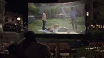 El par de Adidas Originals Stan Smith usado por Eleanor Shellstrop (Kristen Bell) en The Good Place S03E12