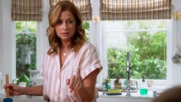 Madewell Oxford Bedtime Pijama Top a rayas usado por Lena (Jenna Fischer) en Splitting Up Together (S02E04)