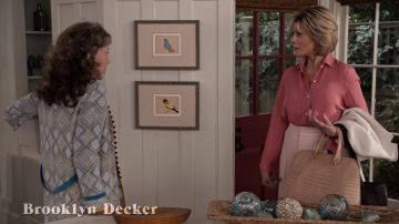 Theory Tie Cuff Shirt worn by Grace Hanson (Jane Fonda) in Grace and Frankie S05E10