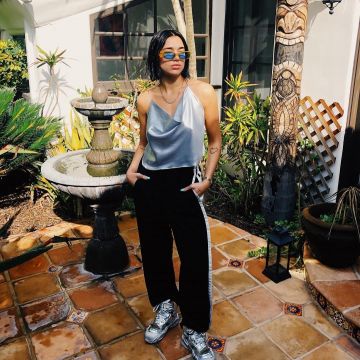 Gafas de sol cuadradas usadas por Dua Lipa en su cuenta de Instagram