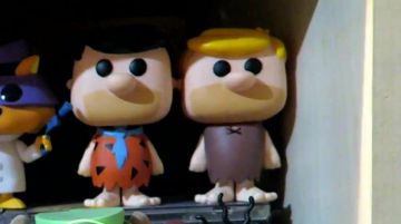 Funko Pop de Barney Rubble en los Picapiedra de Modzii en su video ¡LA MAYOR COLECCIÓN DE FIGURITAS POP! ¡DESDE FRANCIA!