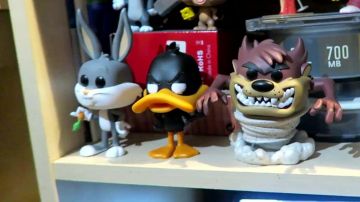 La Funko Pop! por el Pato Lucas de Modzii en el video ¡LA MAYOR COLECCIÓN DE FIGURITAS POP! ¡DESDE FRANCIA!