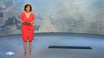 La robe géranium de Nathalie Renoux dans Le 19:45 de M6 du 26/01/2019