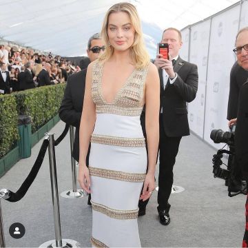 Chanel Avant l'automne 2019 Robe portée par Margot Robbie À la Screen actors Guild Awards - 27 janvier 2019