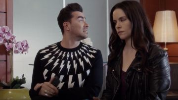 Neil Barrett 'Lightning Bolt' sweatshirt worn by David Rose (Dan Levy) in Schitt's Creek S05E04