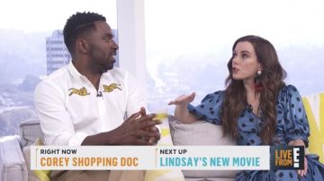 Kenzo Saut du Tigre Écusson Tissé Shirt porté par sur E! News - en Direct de E!