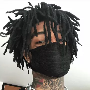 The mask of mouth carried by Scarlxrd on his account Instagram @Scarlxrd
