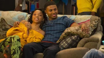 Suéter de propina Blue Check usado por Doug (Diggy Simmons) en color adulto (S02E04)