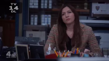 Gina Linetti (played by Chelsea Peretti) outfits on Brooklyn Nine-Nine