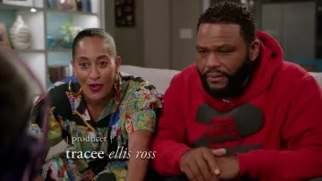 Ardito Robe portée par arc-en-ciel Johnson (Tracee Ellis Ross) black-ish (S05E04)