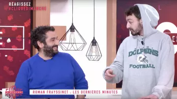 Le sweatshirt des Miami Dolphins porté par Roman Frayssinet dans Clique Dimanche du 27.01.2019