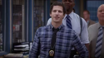 John Varvatos Plaid Sport Shirt in Office Blue worn by Jake Peralta (Andy Samberg) in Brooklyn Nine-Nine (S02E23)