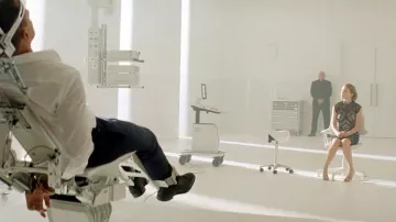 The chair has wheels in the laboratory of Blofeld (Christoph Waltz) in Spectrum