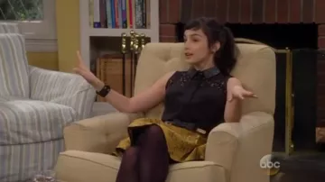 Alice + Olivia Vernon Jupe en Or portés par Mandy Baxter (Molly Ephraim) dans le Dernier Homme Debout (S04E04)