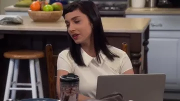 Ted Baker Faux Pearl Embellished Top usado por Mandy Baxter (Molly Ephraim) en Last Man Standing (S04E20)