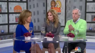 Adrianna Papell Manches Longues Dentelle de Crochet de Robe avec Volants Fantaisie Encolure porté par Kathie Lee Gifford, aujourd'Hui